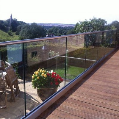 GLASSLOC glass balustrade channel system with handrail - domestic and ...